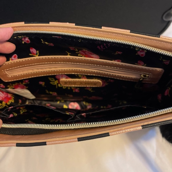 Betsey Johnson Clutch. Great for special events!  Excellent pre-owned condition. - Picture 5 of 6